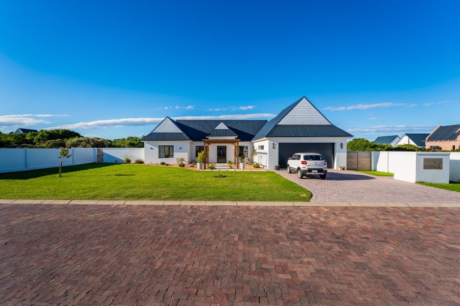 4 Bedroom Property for Sale in St Francis Links Eastern Cape